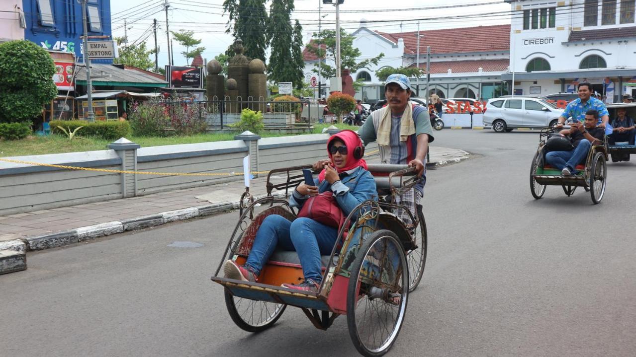 Metland Hotel Cirebon Dış mekan fotoğraf